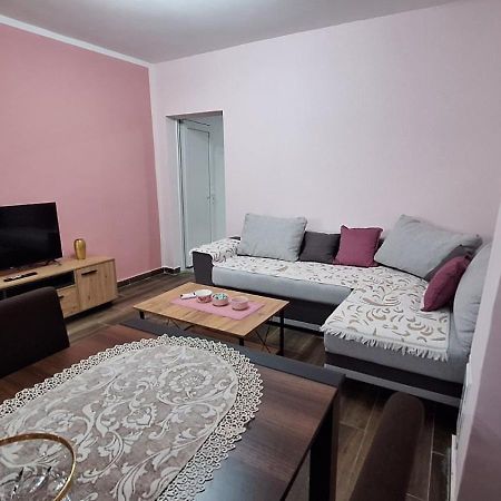 Apartman Jelena Cetinje Exteriér fotografie