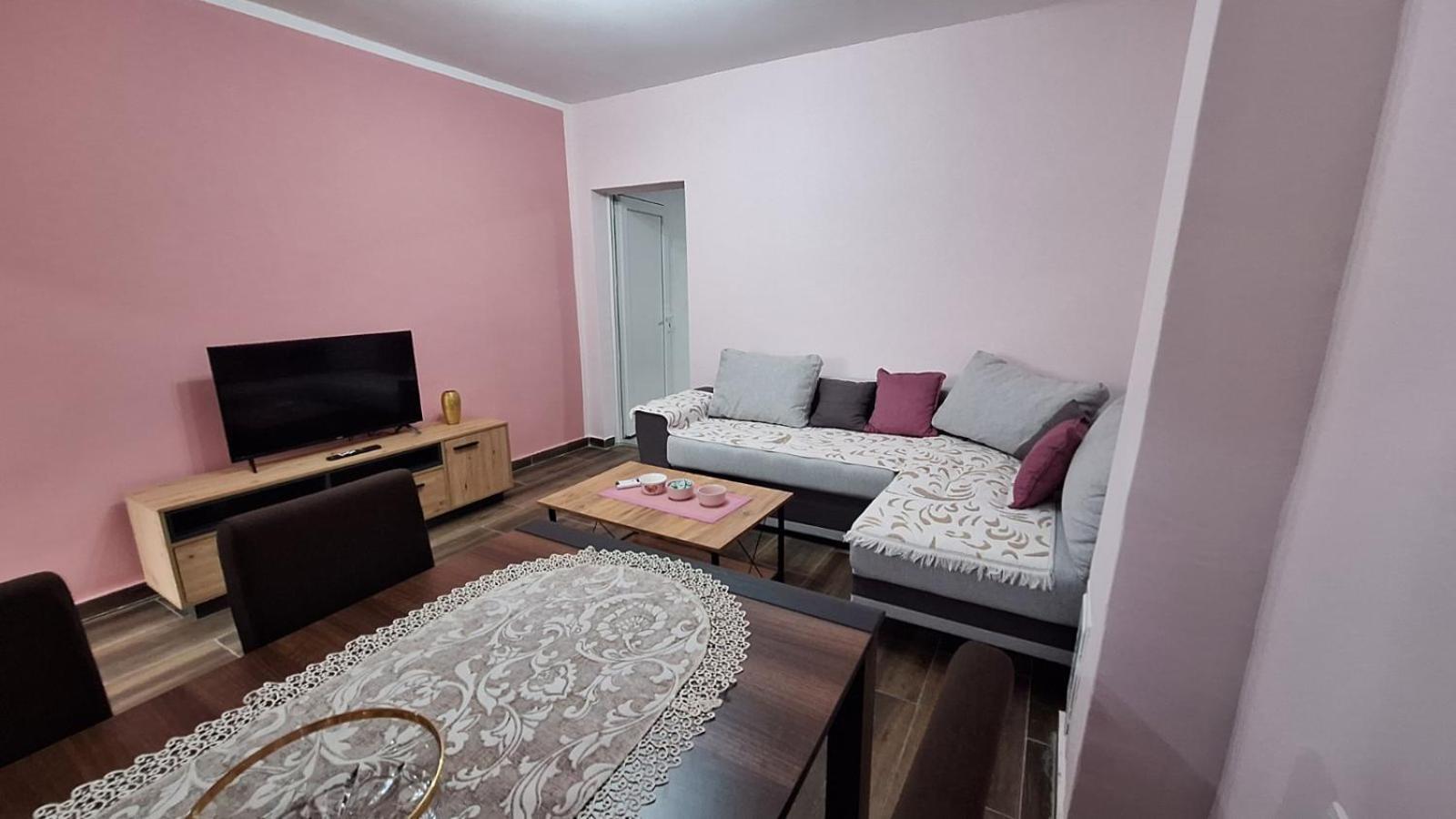 Apartman Jelena Cetinje Exteriér fotografie